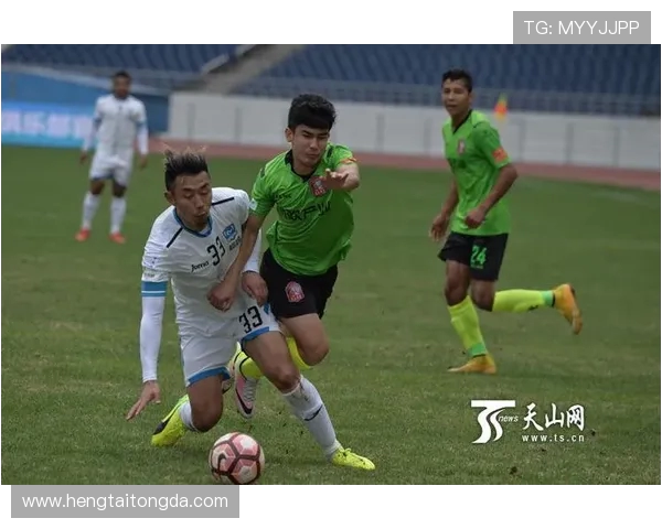 新疆雪豹与大连超越的巅峰对决谁能在赛场上笑到最后
